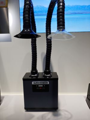 เครื่องดูดควันบัดกรีน้ำหนักเบา 200W พร้อมแขนดูดสองชั้น